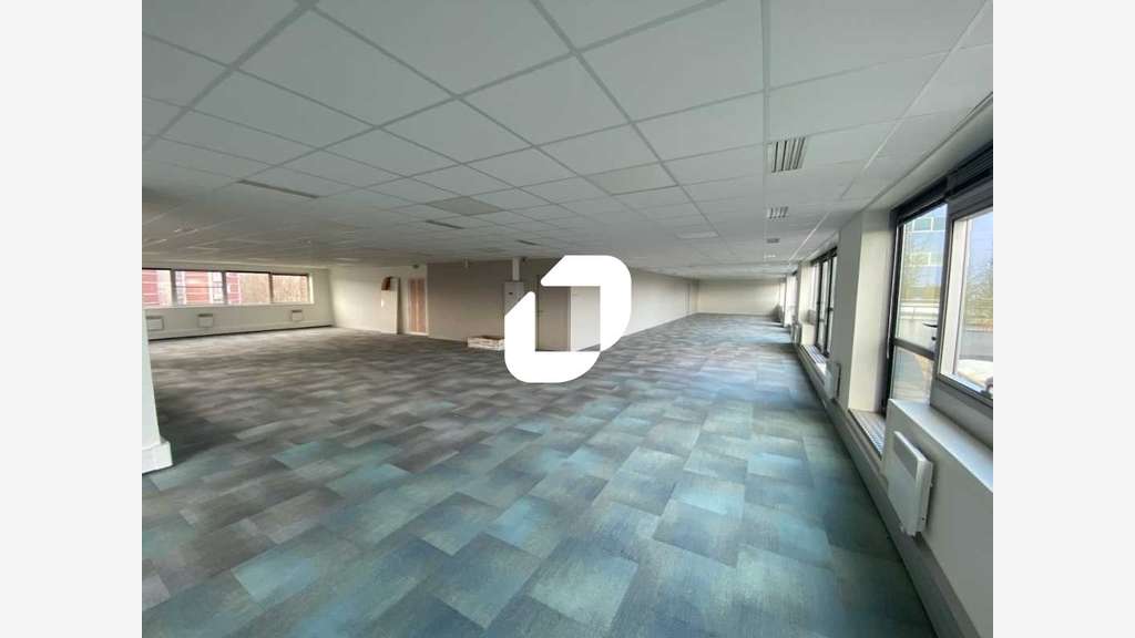 A louer Bureaux 3209m² Lille