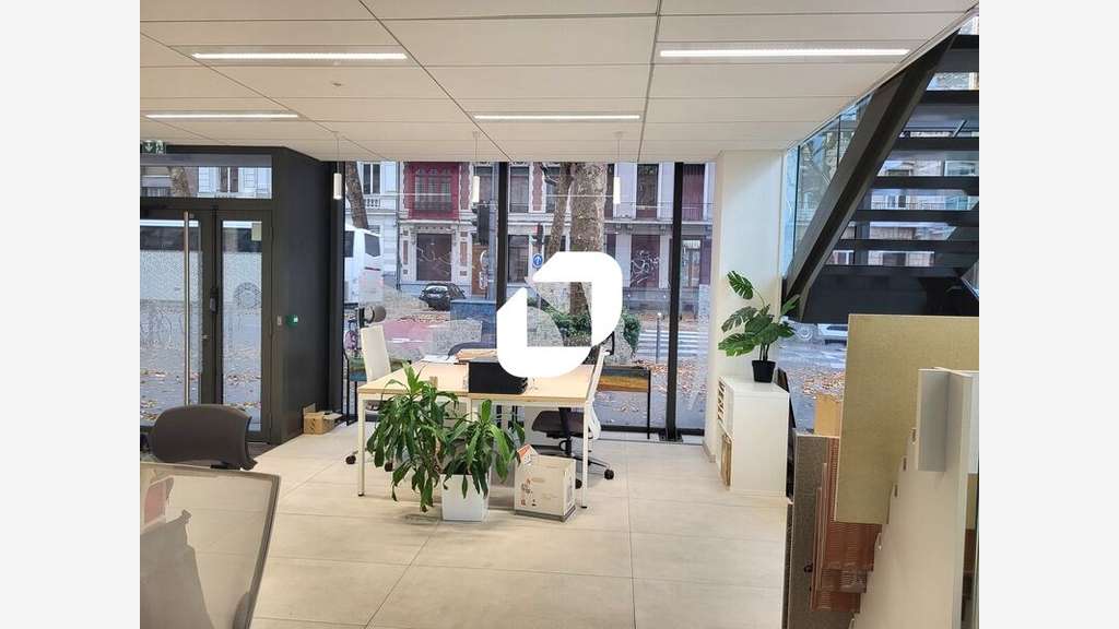 A louer Bureaux 1125m² Lille