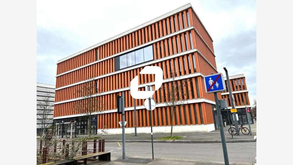 A louer Bureaux 1944m² Lille