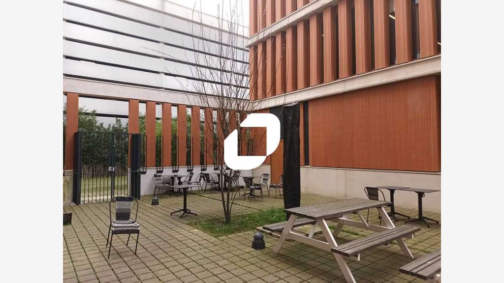 A louer Bureaux 1944m² Lille