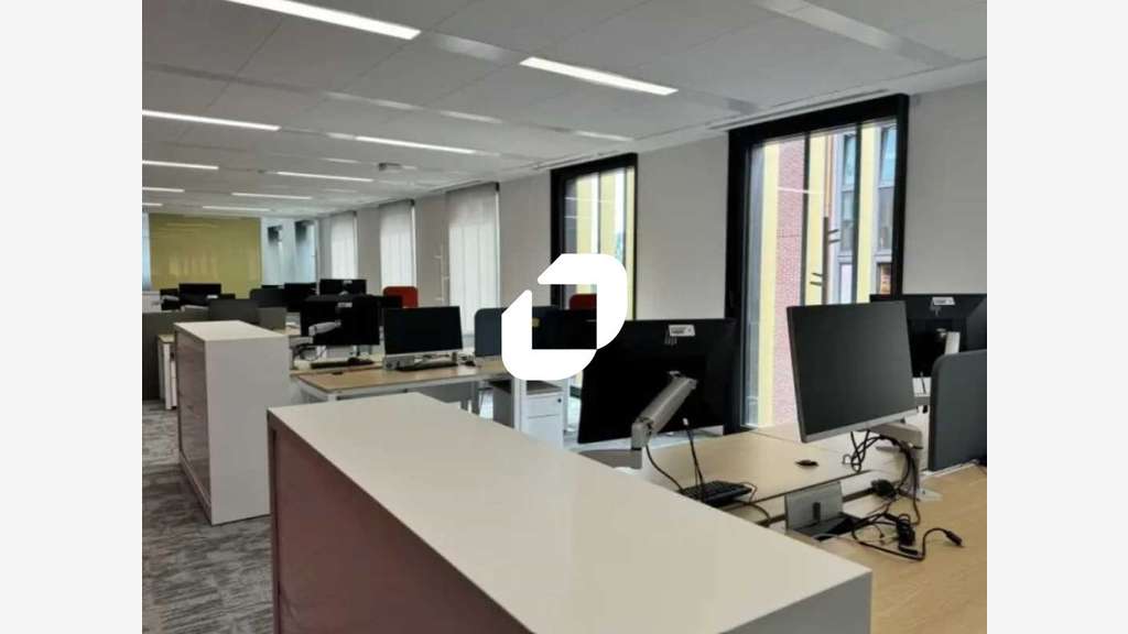 A louer Bureaux 2351m² Lille