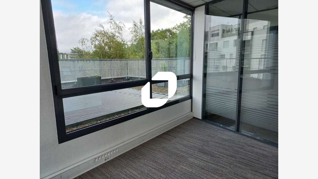A louer Bureaux 596m² Lille
