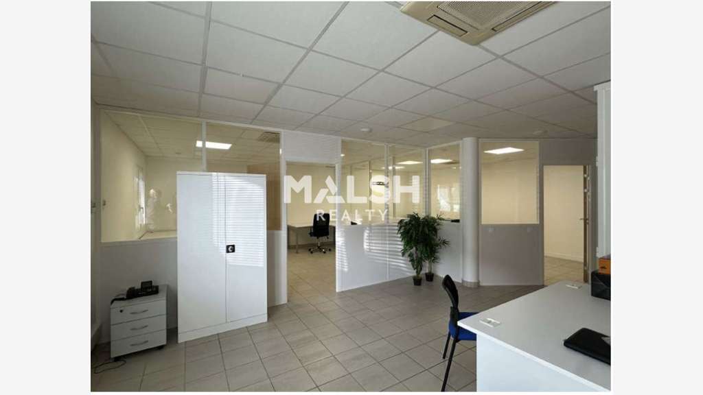 A louer bureaux 250m² dans parc tertiaire à Limas