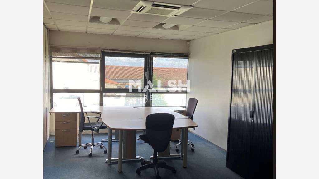 Bureaux à louer RDJ 415m² divisibles à Limas