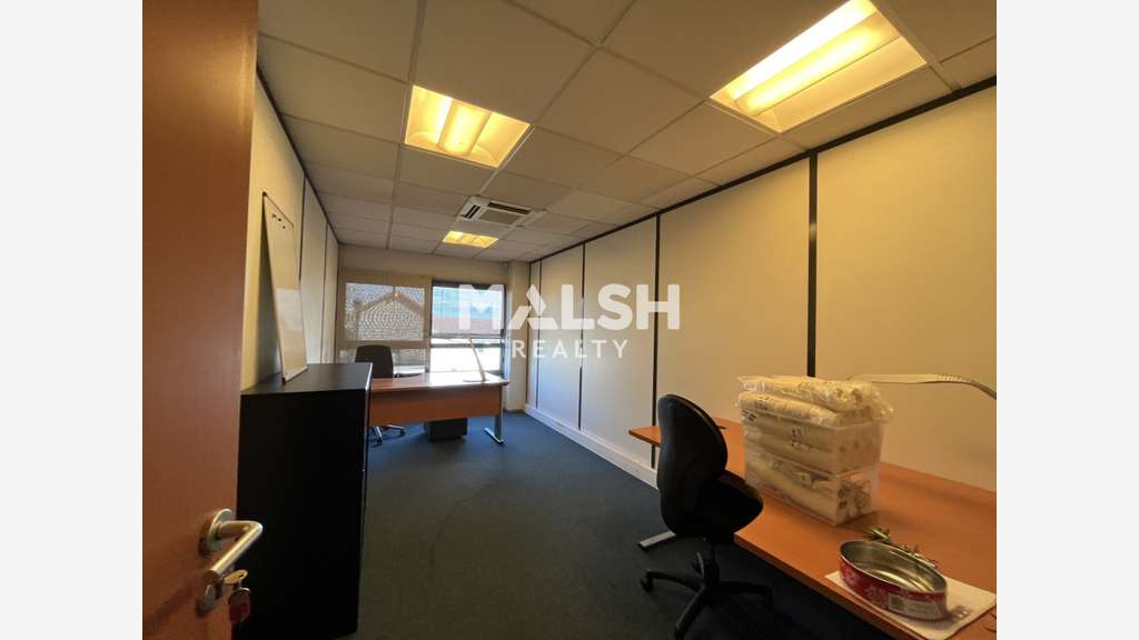 Bureaux à louer RDJ 415m² divisibles à Limas