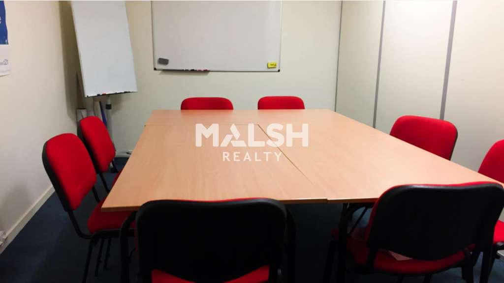 Bureaux à louer RDJ 415m² divisibles à Limas