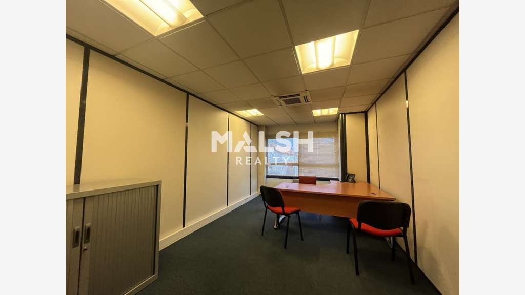 Bureaux à louer RDJ 415m² divisibles à Limas
