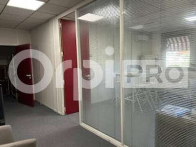 Bureau 36m² R+1 à louer à Villefranche