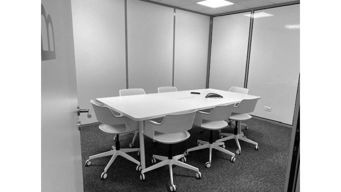 Bureaux climatisés, fibrés 149m² à louer à Limas 