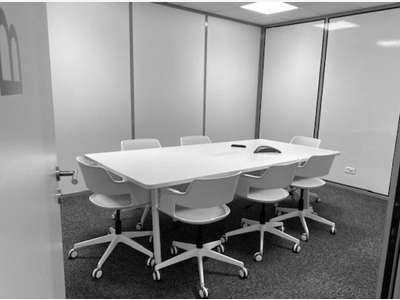 Bureaux climatisés, fibrés 149m² à louer à Limas 