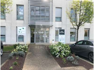 A louer bureaux 81m² RDC à Limas Parc Millésime
