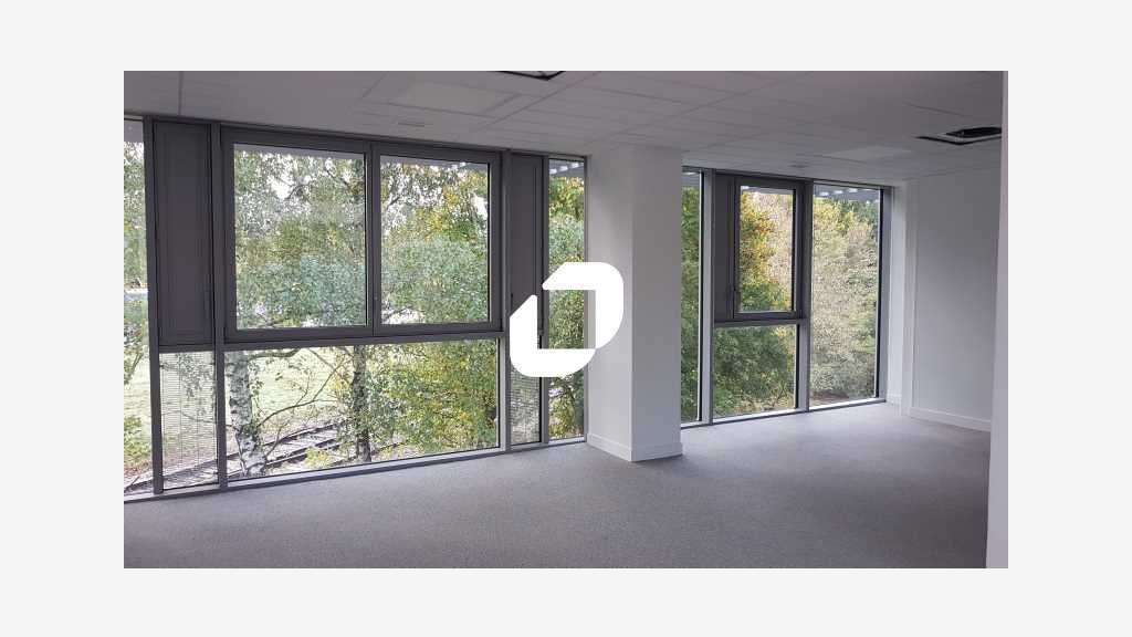 A louer Bureaux 215m² Limay