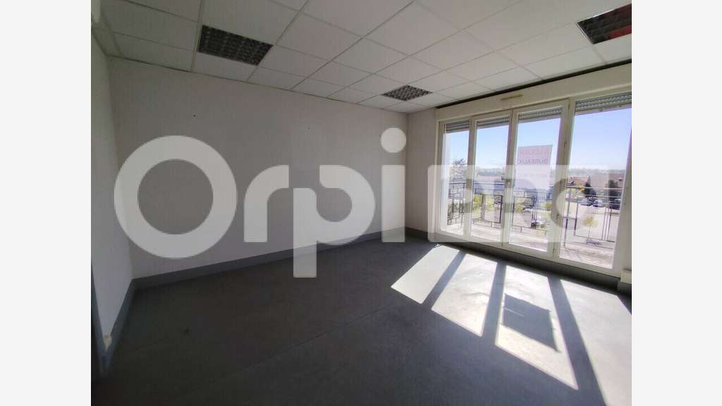 A louer bureaux 20m² R+2 PME Limoges Sud Romanet