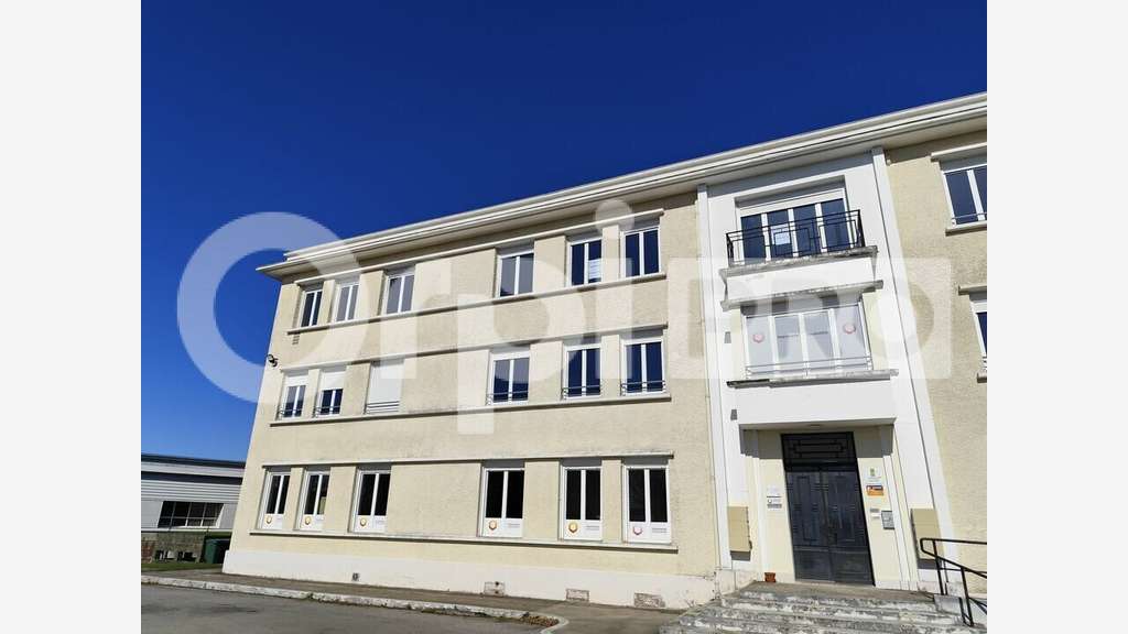 A louer bureaux 18m² R+2 à Limoges Sud Romanet