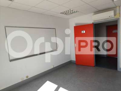 A louer bureaux 14m² R+2 à Limoges Magret Romanet