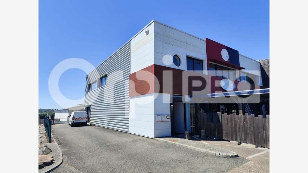 A louer bureaux 250m² R+1 proche A20 Limoges Nord