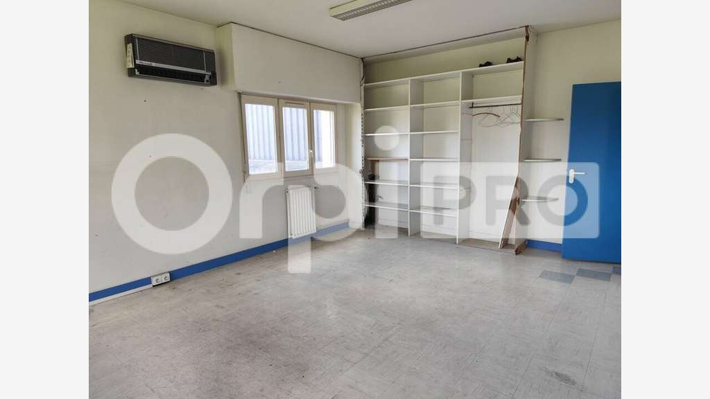 Bureau 435m² à louer à Limoges Sud