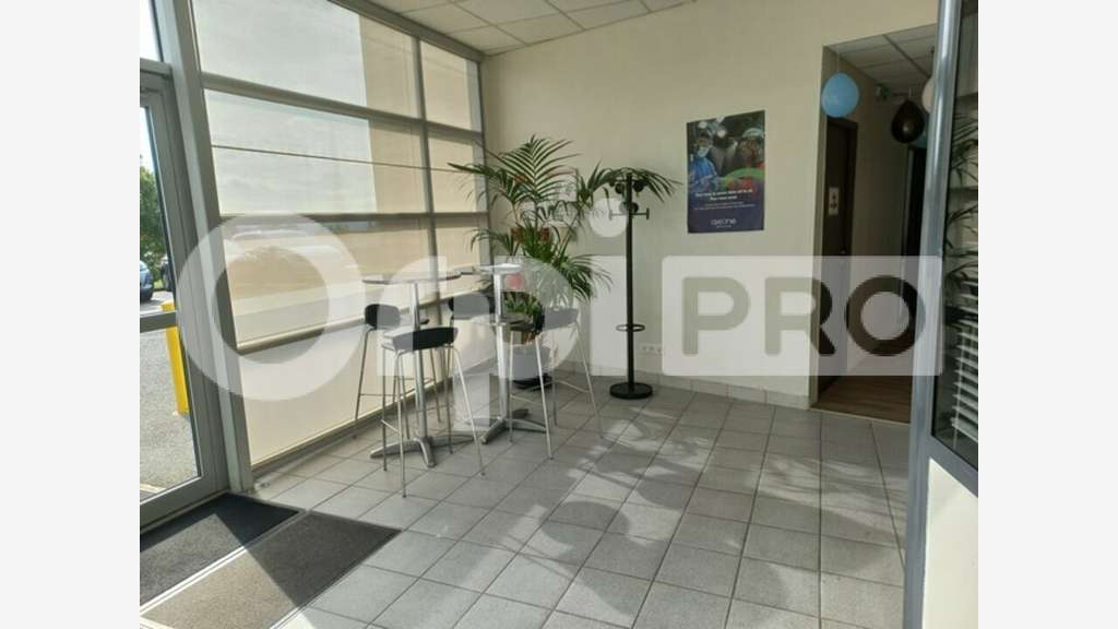 Bureau 235m² à louer à Limoges Ester Technopole 