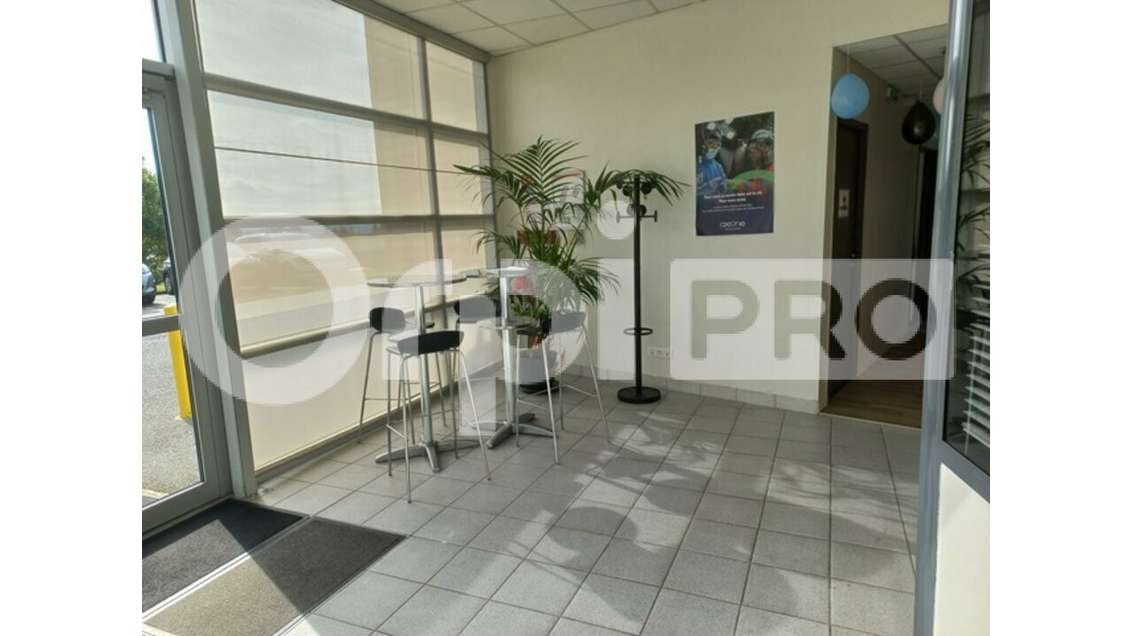 Bureau 235m² à louer à Limoges Ester Technopole 