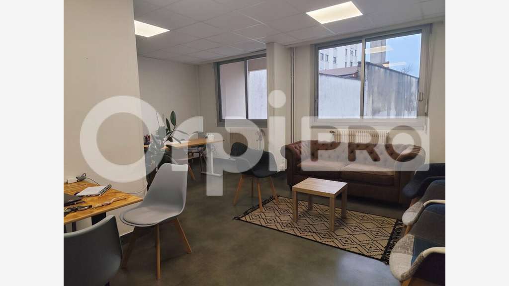 Bureau lumineux à louer 25m² à Limoges