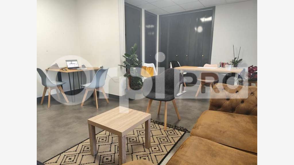 Bureau lumineux à louer 25m² à Limoges