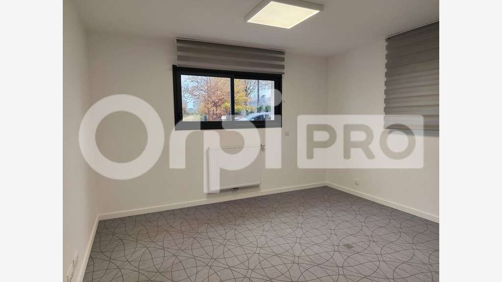 Bureau 17m² à louer axe très passant Limoges Ouest