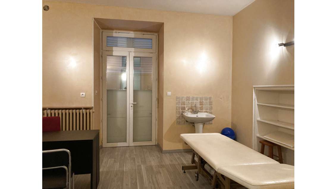 A louer bureau 16m² avec terrasse centre Limoges