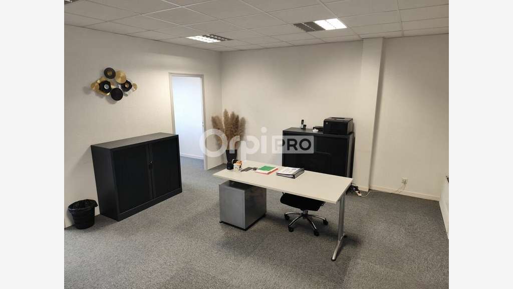Bureau 85m² à louer à Limoges ZA Ester Technopole