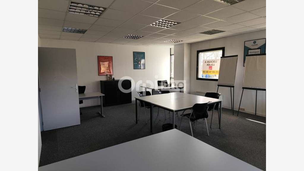 Bureau 85m² à louer à Limoges ZA Ester Technopole
