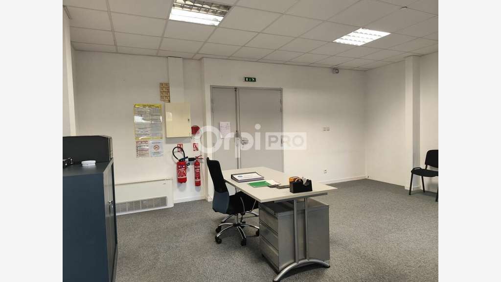 Bureau 85m² à louer à Limoges ZA Ester Technopole