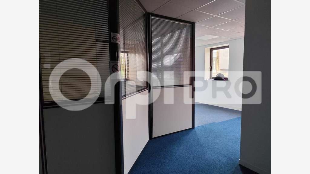 AV bureaux lumineux 250m² à Limoges proche gare