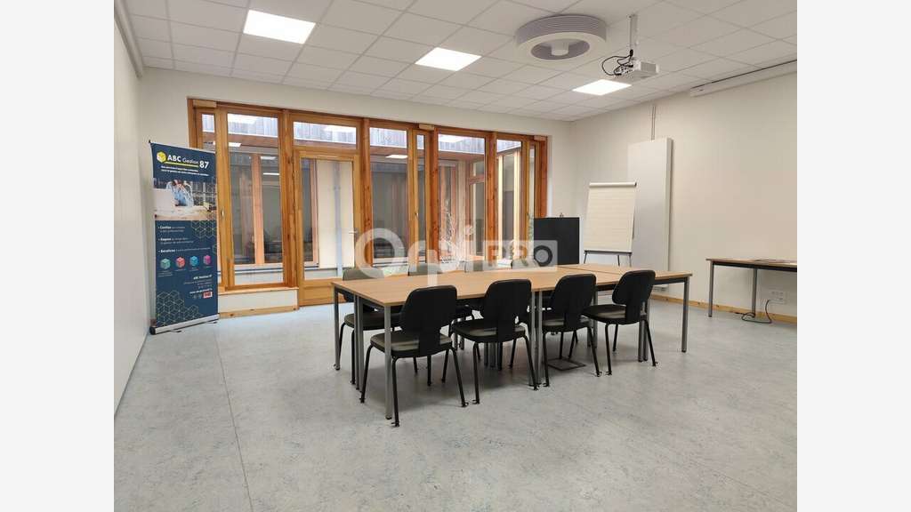 Bureaux 360m² haut de gamme à louer à Limoges
