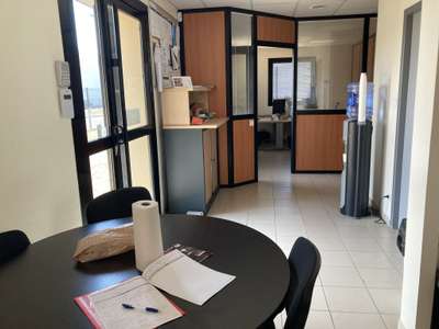 A louer bureaux aménagés 170m² RDC à Limoges