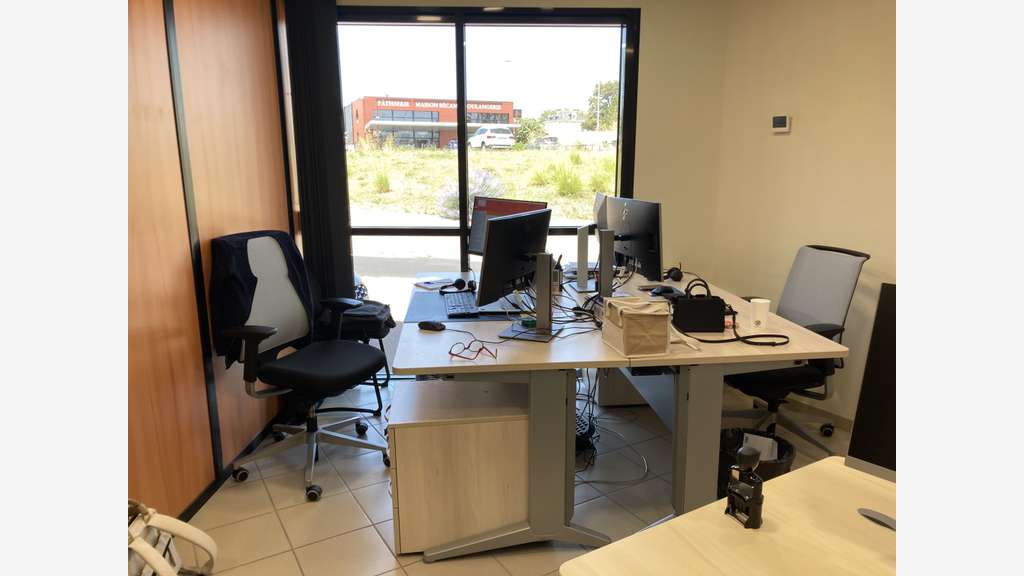 A louer bureaux aménagés 170m² RDC à Limoges