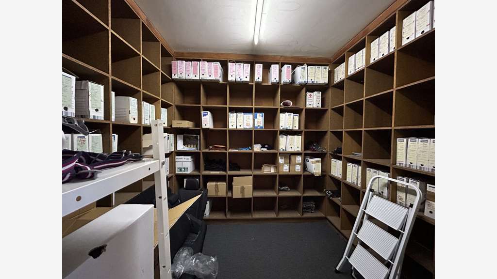 Bureaux avec vitrine à LIMOGES !