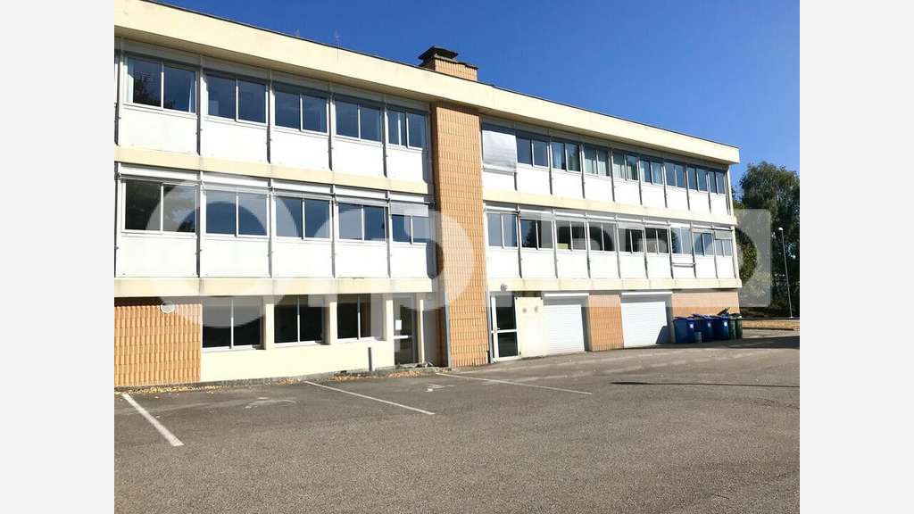 A LOUER - BUREAUX 1 925 m² - LIMOGES SUD