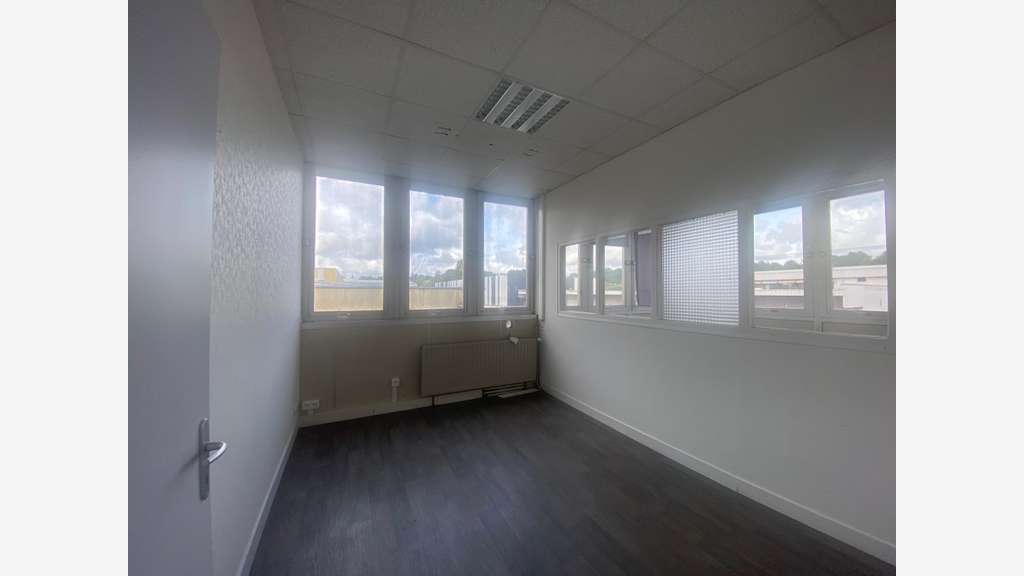 A louer bureaux 245m² R+1 à Limoges !
