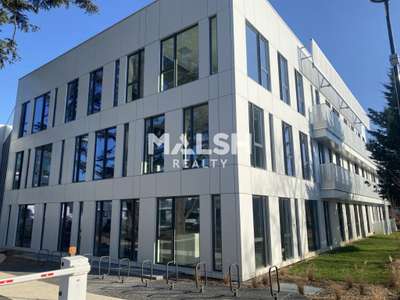 A louer bureaux 1021m² à Limonest Techlid