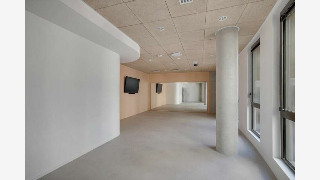 A louer bureaux 7686m² à Limonest
