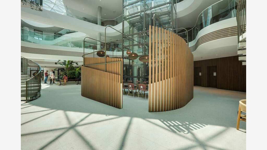 A louer bureaux 7686m² à Limonest