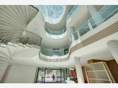 A louer bureaux 7686m² à Limonest