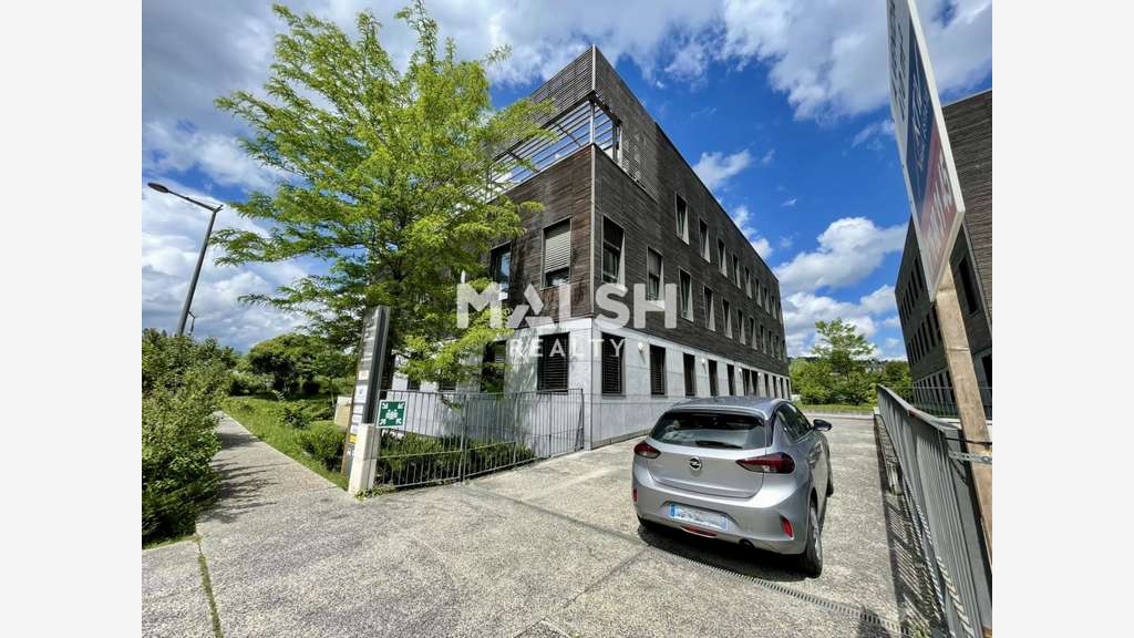 Bureaux à louer 127m² à Limonest proche A6