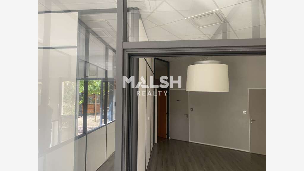 Bureaux à louer 141m² en RDC à Limonest Techlid