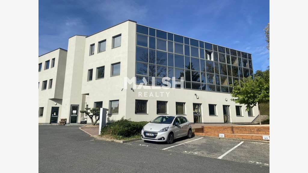 Bureaux à louer 141m² en RDC à Limonest Techlid