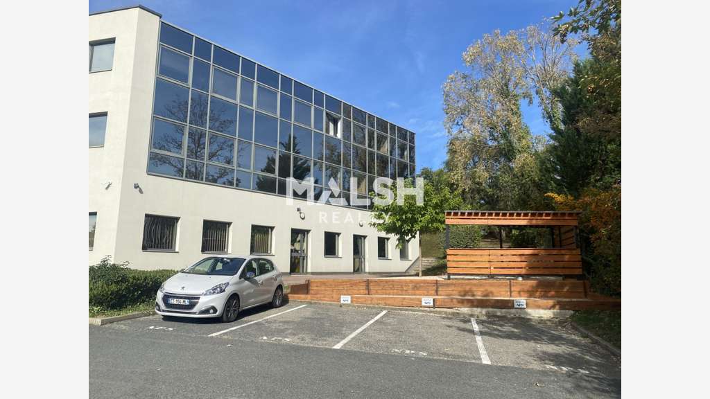 Bureaux à louer 141m² en RDC à Limonest Techlid