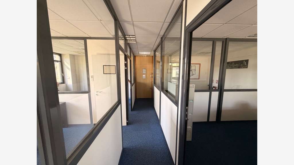 Bureaux 70m² R+1 à louer à Limonest Techlid