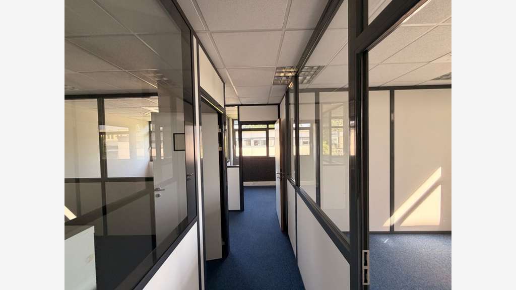 Bureaux 70m² R+1 à louer à Limonest Techlid