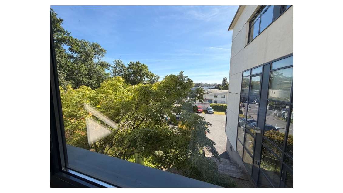 Bureaux 70m² R+1 à louer à Limonest Techlid