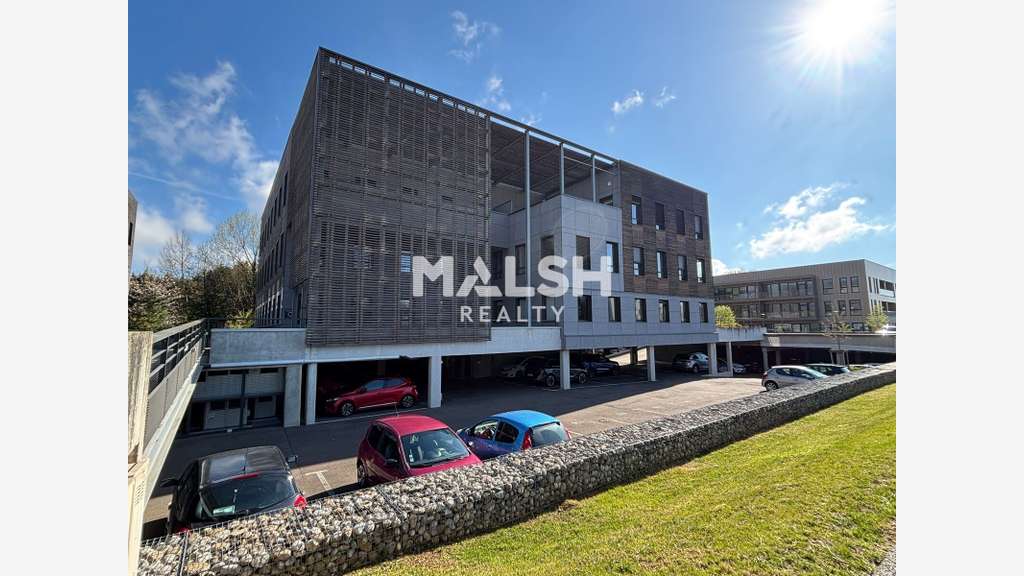 Bureaux à louer 360m² et 243m² à Limonest
