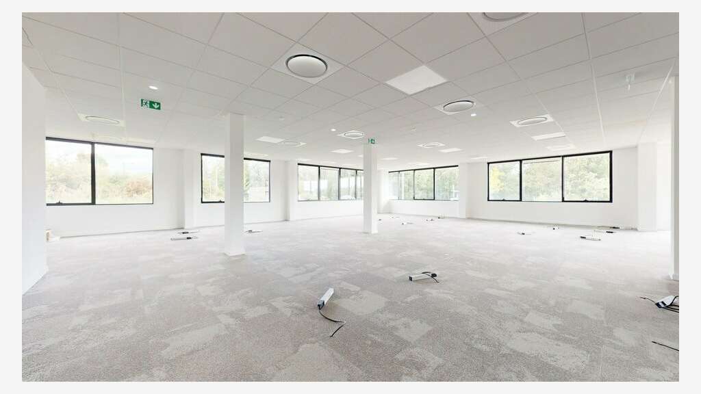 Bureaux 829m² à louer à Limonest TECHLID